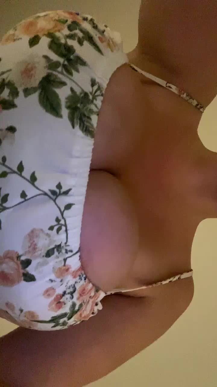 Did you enjoy my little jiggle? 🥺 [OC] : video clip