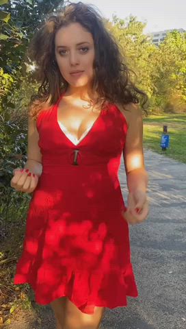 Let’s find a place to have quickie at : video clip
