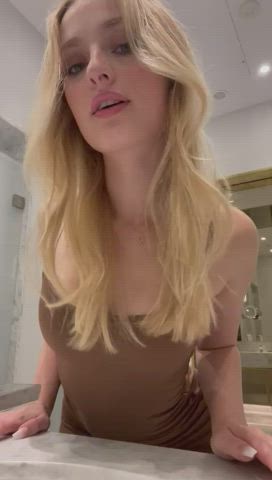 Why don't you slip your hand and find out that I got no panties to wear right now baby. : video clip