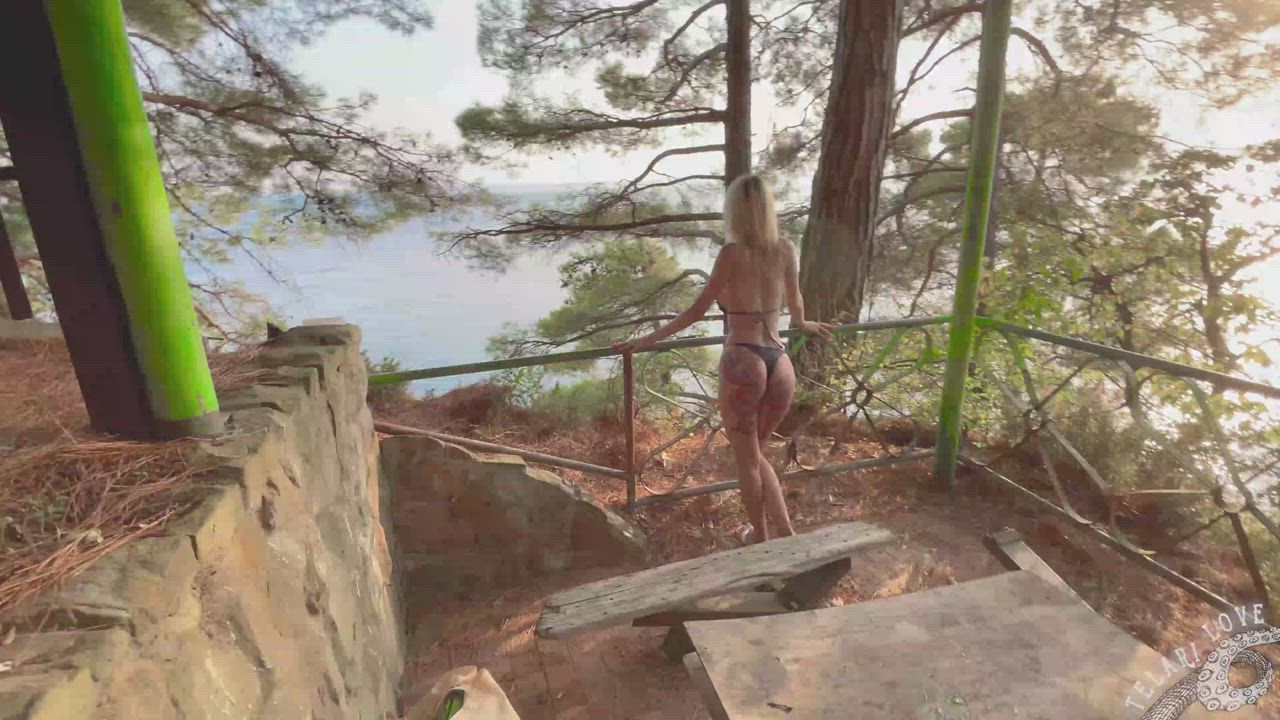 Just a walk with me 😄 OC : video clip