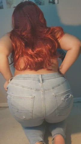 Canadian girls got the biggest booties...I don't make the rules ;) : video clip