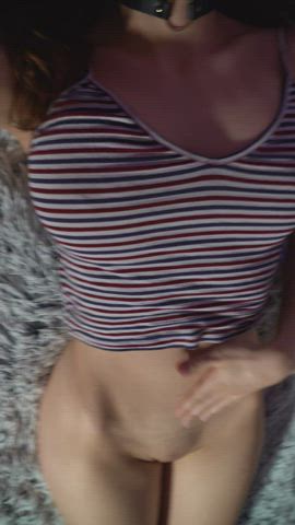 I think my sixpack is forming nicely : video clip