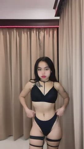 Can I clap my ass on someone’s cock please ? : video clip