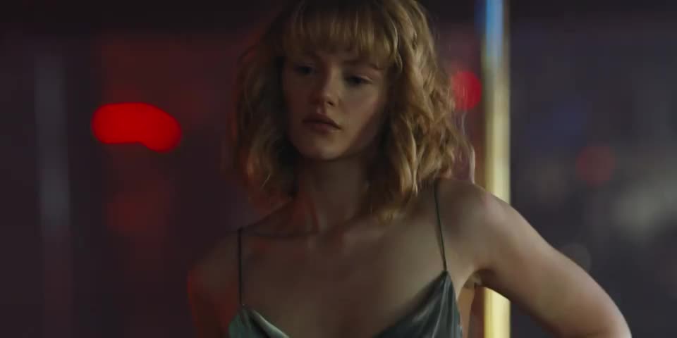 Emma Laird in Mayor of Kingstown [S01E05] : video clip