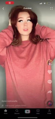 pregnant mommy titty jiggle : video clip