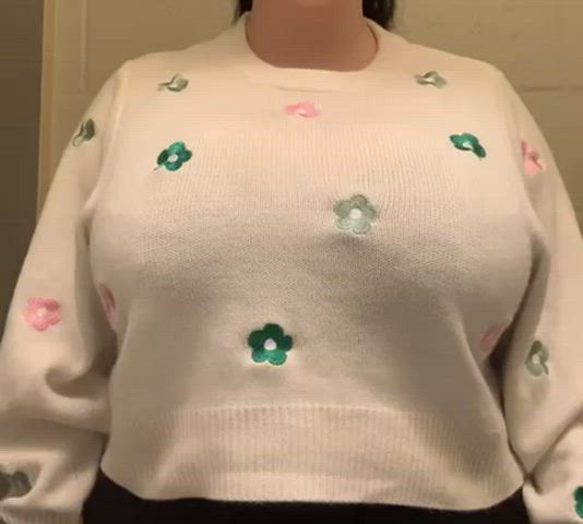 Do you think my coworkers know what I’m hiding? OC : video clip