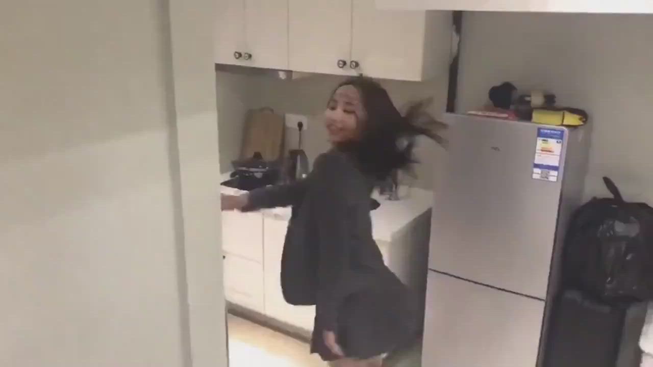 Name of girl getting destroyed? : video clip
