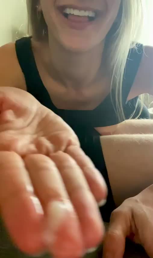 The perfect afternoon snack : video clip