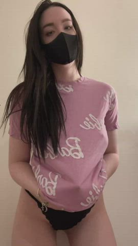 Mind if I flash you? : video clip