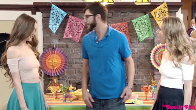Samantha Haynes, Anya Olsen - Cinco De Pie O : video clip