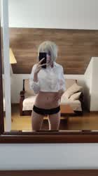 Take a look at my tiny body and have a good day ❤️ : video clip