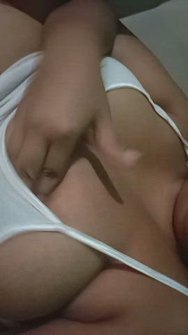 come and touch these big tits for me : video clip