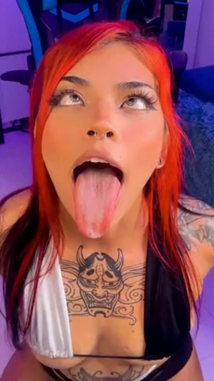 Well, she’s waiting! : video clip