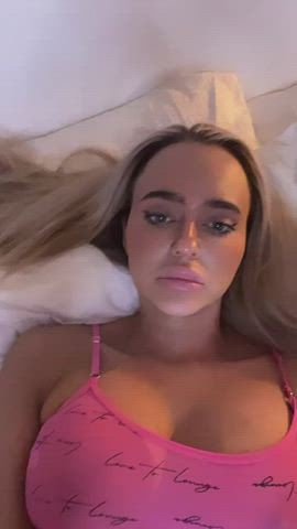 My tits are perfect for sucking on : video clip