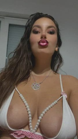 Please pound me daddy : video clip