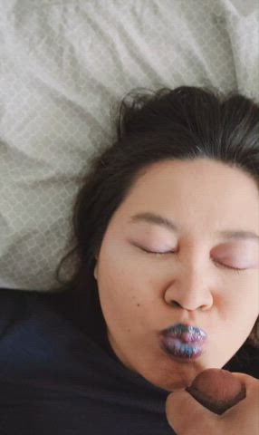 big cum blast for her face and lips : video clip