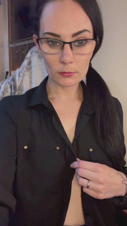 F34 Am I hot? : video clip