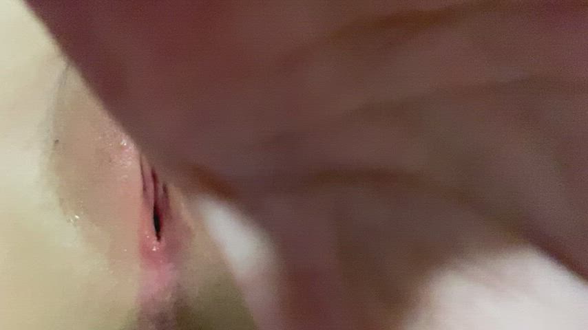 Look at my girlfriend go! Do you enjoy watching MY princess fuck herself?? : video clip