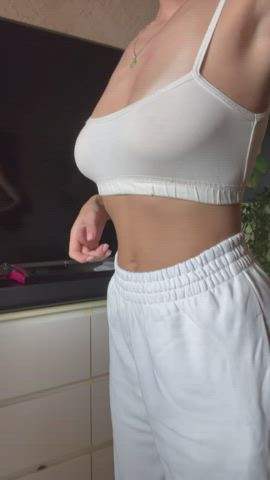 Did something move in your pants?) : video clip