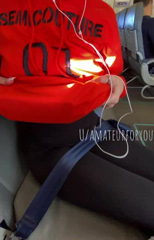 Boobs in airplane : video clip
