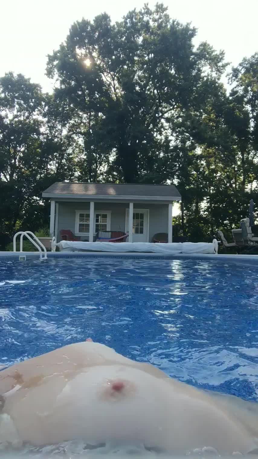 I just loveeeee summertime (f)(27) : video clip