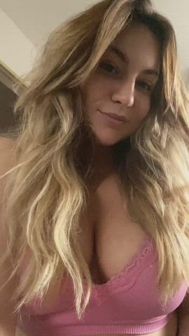 Are you attracted to my body type? : video clip