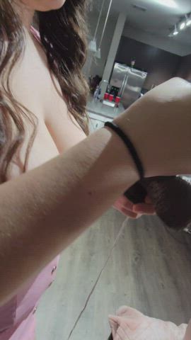 I didn’t think my bestie could handle my bbc dildo that easily. : video clip