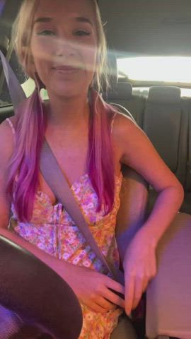 I think I need to start carrying dildos in my car :) [GIF] : video clip