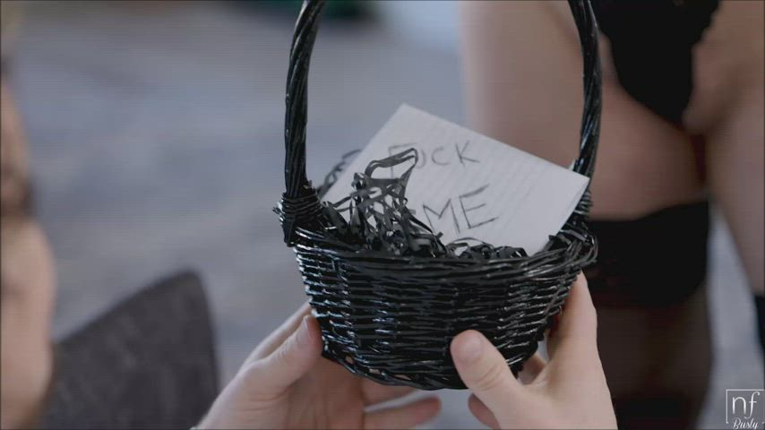 Natasha Nice - Busty Bunny : video clip