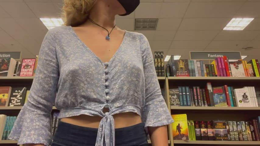 My campaign for supporting local bookstores [gif] : video clip