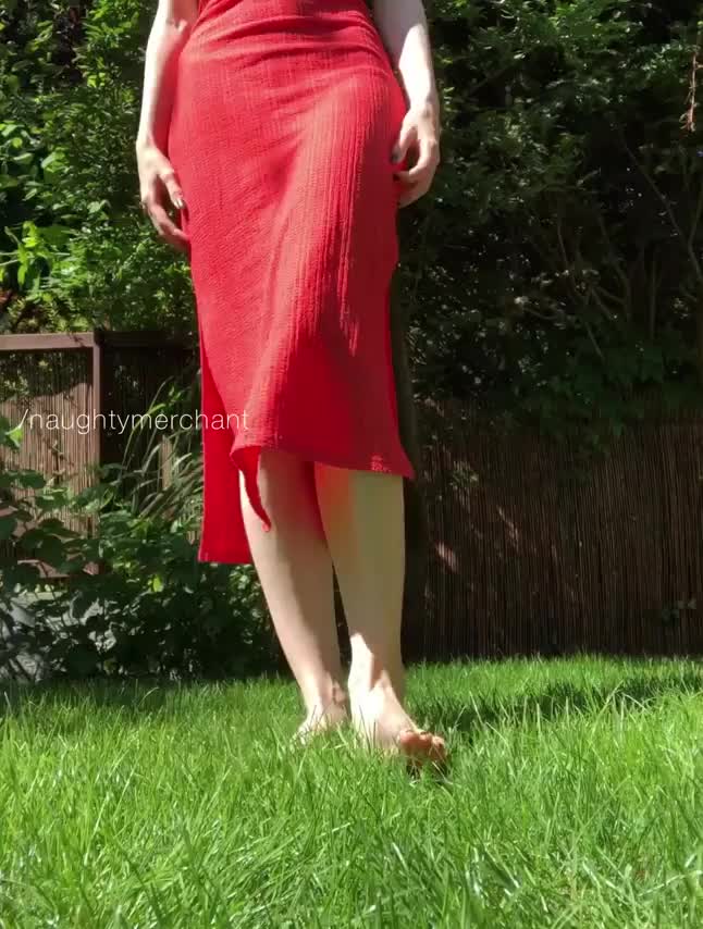 Spreading my pussy for you : video clip
