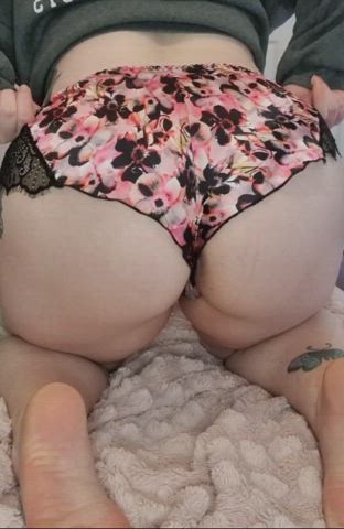 I think my ass is just the cutest, do you agree? : video clip
