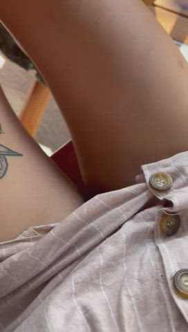 I will show u my panties while im in this coffee´s store!!!!!! : video clip