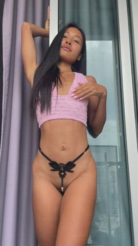 I am so naughty and you like that : video clip