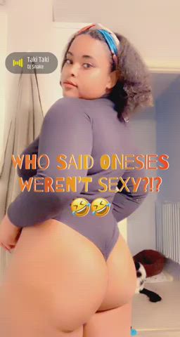 Just a little wiggle in my onesie : video clip