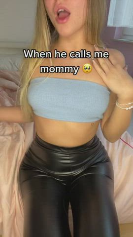i am wearing no bra under this top : video clip