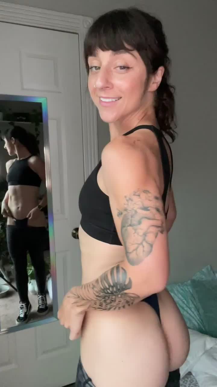 Booty pump is real, solid leg day 🦵🏻 : video clip
