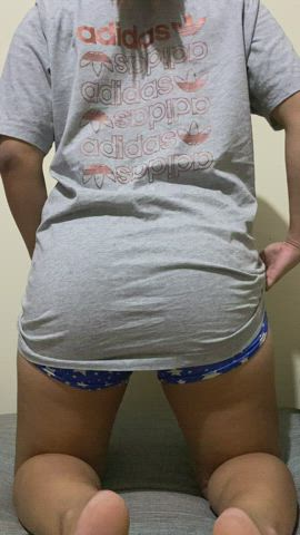 Eat me or pound me? : video clip