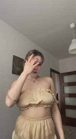 tell me your biggest fantasy : video clip
