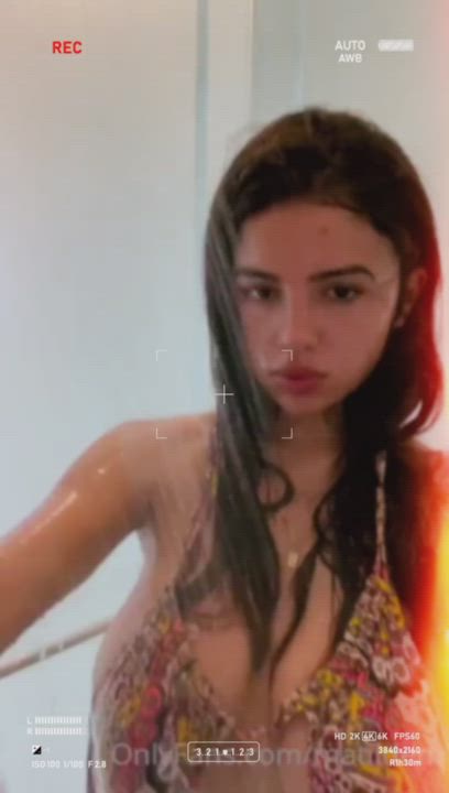 Melons in shower 🚿 : video clip
