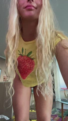 kinda shy about a little cellulite but I hope you like it 🥹 : video clip