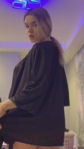 Would you come over if I asked you to? : video clip