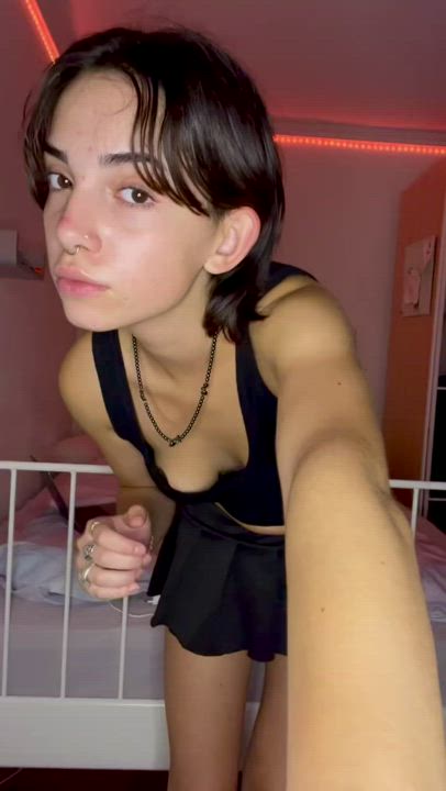 Deleted because someone said I was ugly... reuploaded because I love myself 😊 : video clip