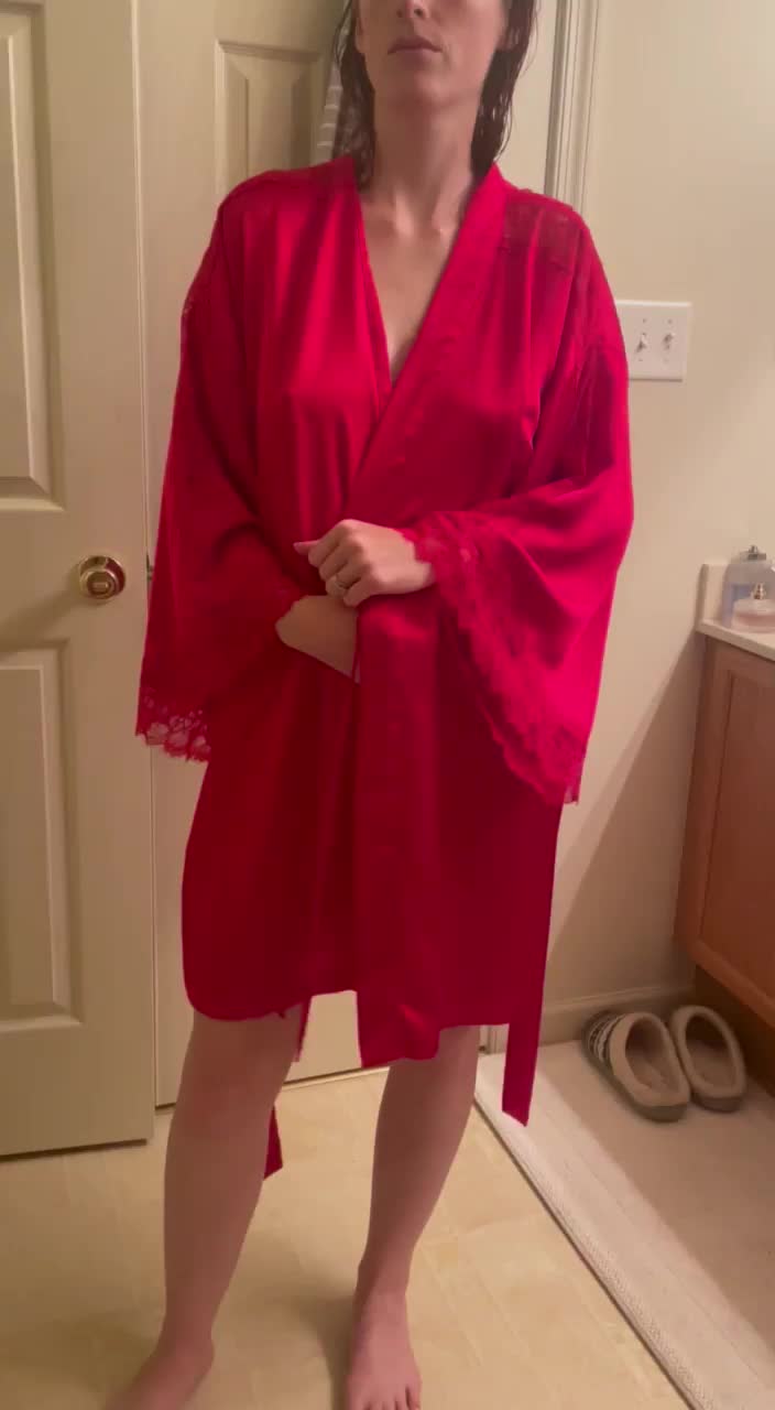 Feeling sexier in my 30”s as a mom then ever before : video clip
