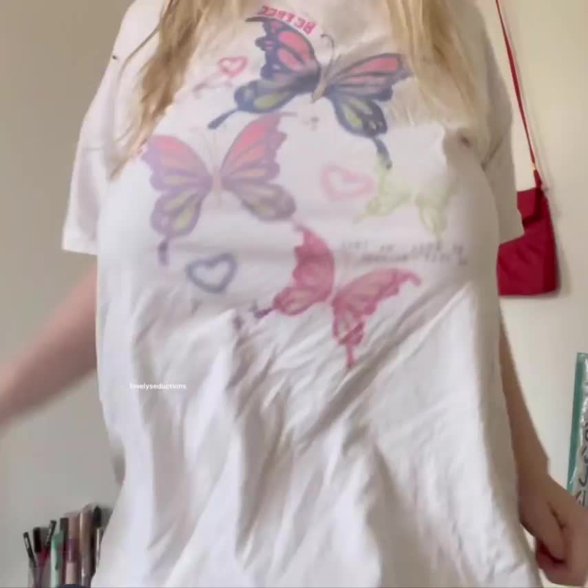 Your cock would fit between these so well : video clip