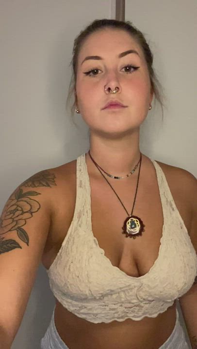 Titty drops to help with your Monday blues! : video clip