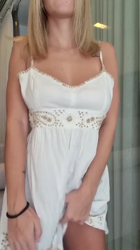 no underwear and no bra necessary for my works party : video clip