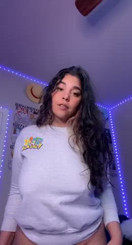 We can do a lot but it has to end with cum in me : video clip