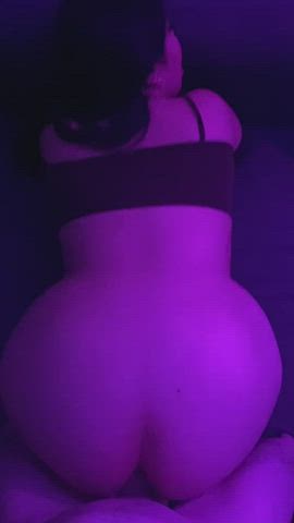 My ass made him shoot his load all over my back : video clip