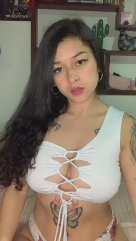 Natural & perky : video clip